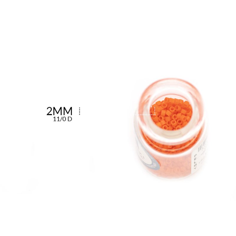 Chaquira miyuki naranja fuerte / x 5 gramos aprox / Ref-4977NF / REF-4977NF