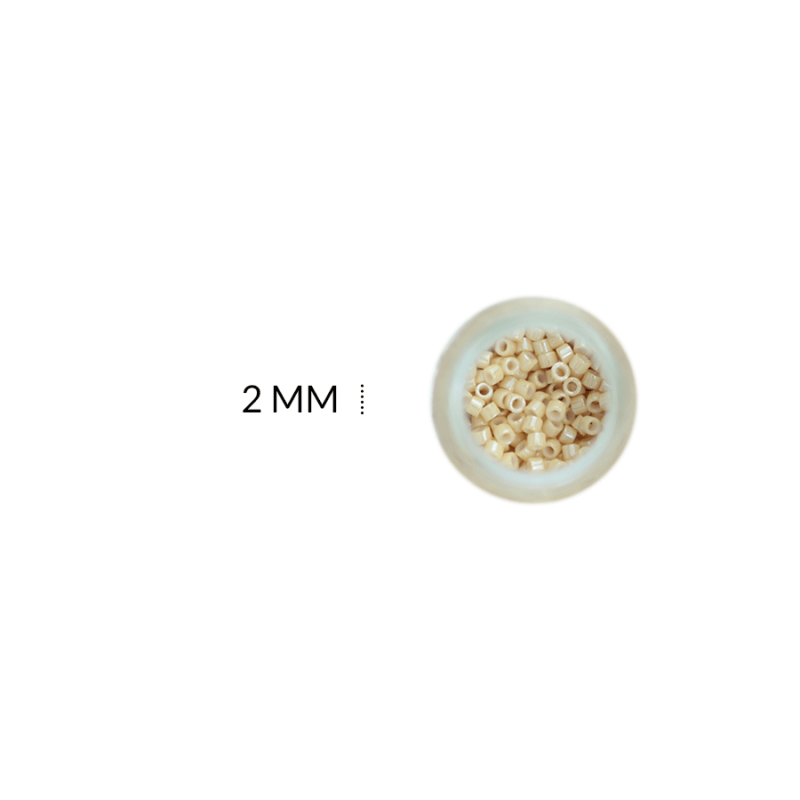 Chaquira Miyuki color beige perlado / x 5 gramos aproximados / Ref-4985-1BA / Ref-4985-1BA