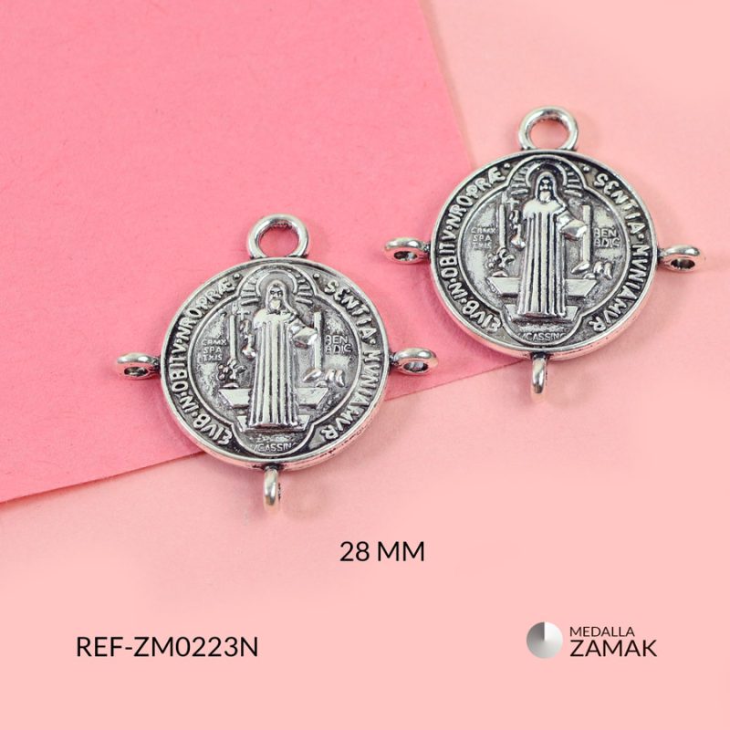 Medallas zamak San Benito 3 argollas para tejer 28mm / paquete x 6 unidades / Ref-ZM0223N / Ref-ZM0223N